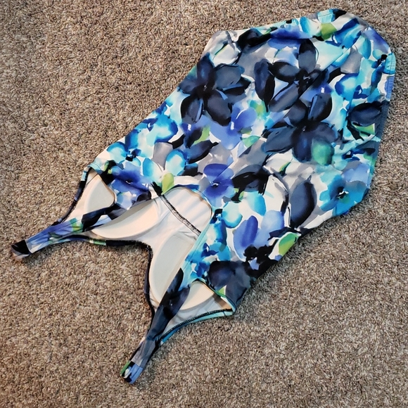 Aqua Green Swimsuit - Picture 9 of 13